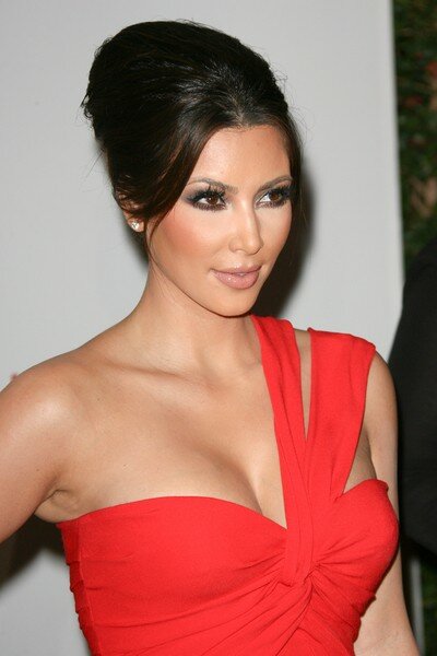 http://www.kimkardashiantape.net/wp-content/uploads/2010/09/kim-kardashian-red-dress-3.jpg