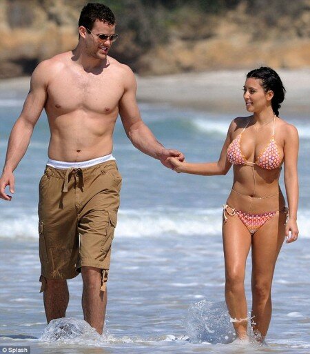 Kim Kardashian shows off beach body